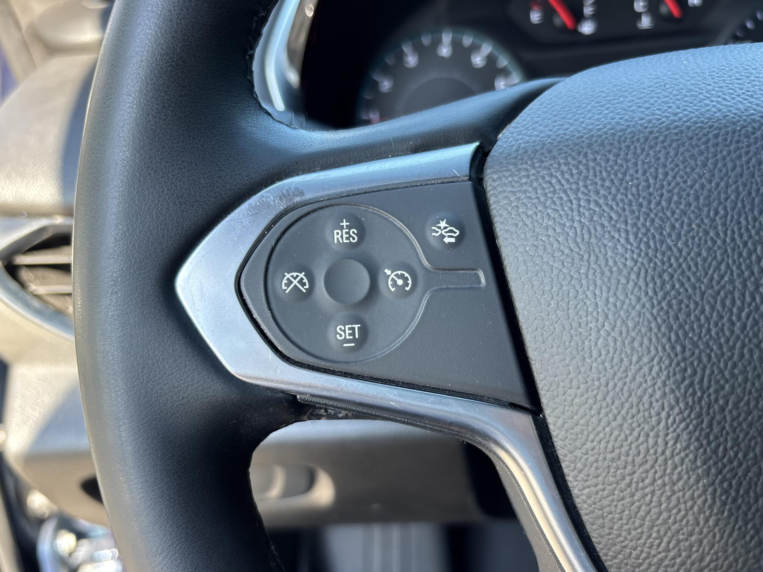 2023 Chevrolet Traverse 1LT - Photo 31
