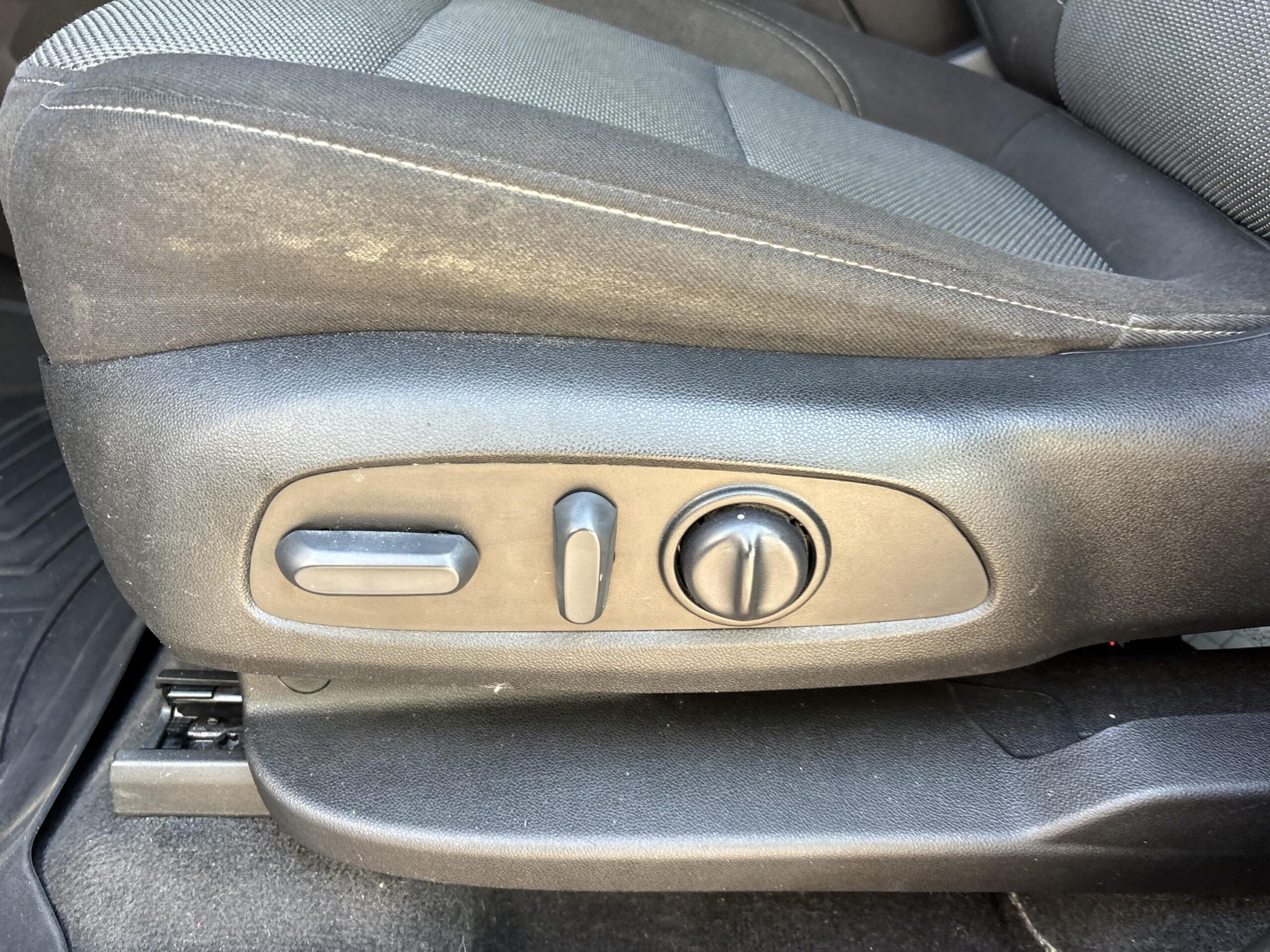 2023 Chevrolet Traverse 1LT - Photo 36