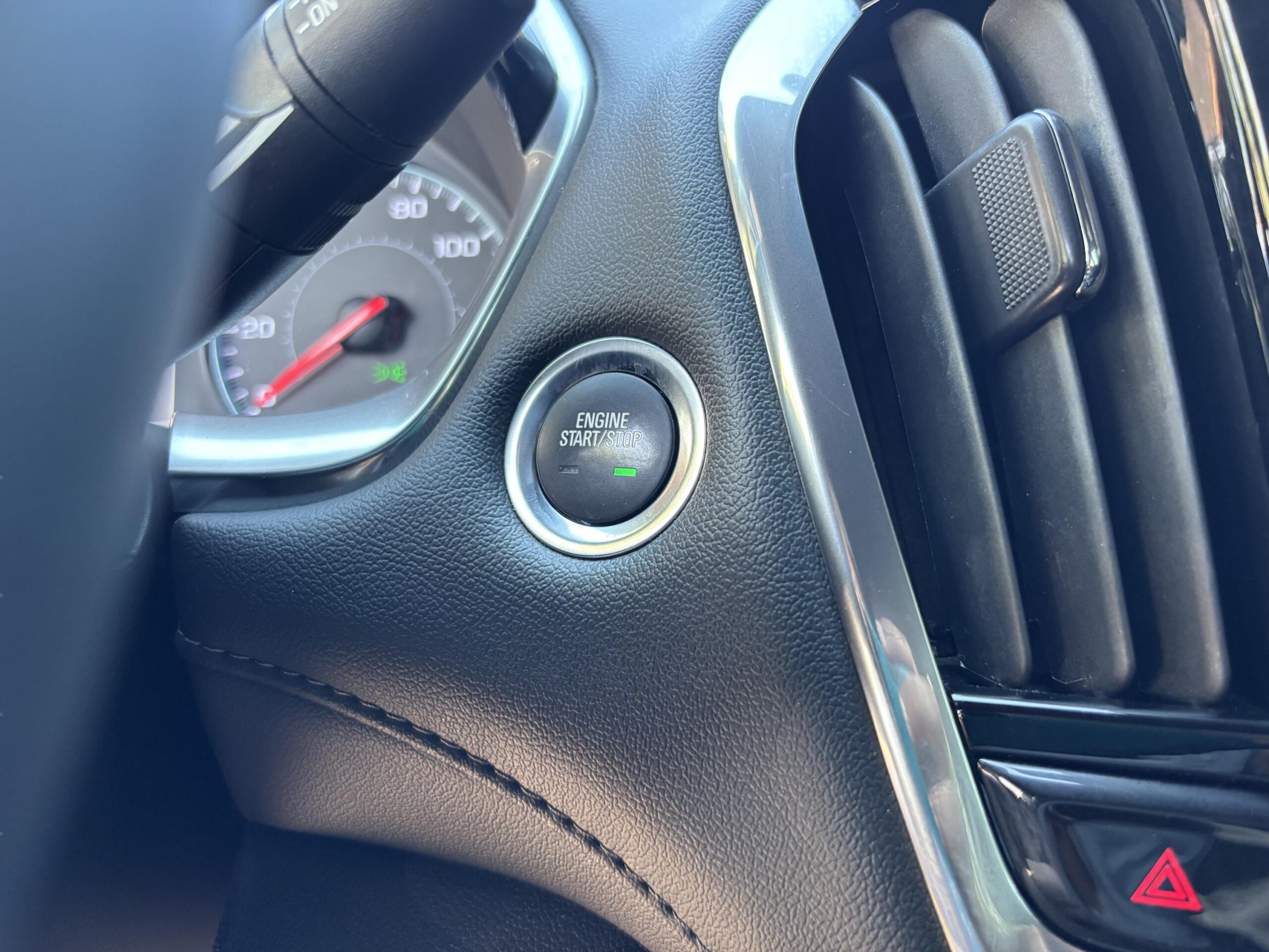 2023 Chevrolet Traverse 1LT - Photo 22
